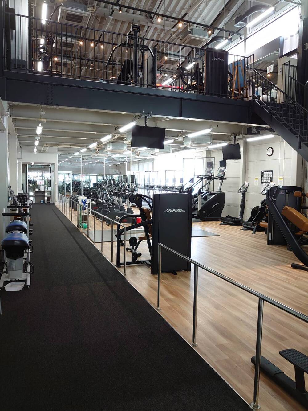 福島店ジムフィットネス器具画像2